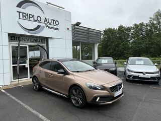 V40 Cross Country T4- 180 - BV Powershift Summum GPS + TOIT PAN 2015 occasion 19100 Brive-la-Gaillarde