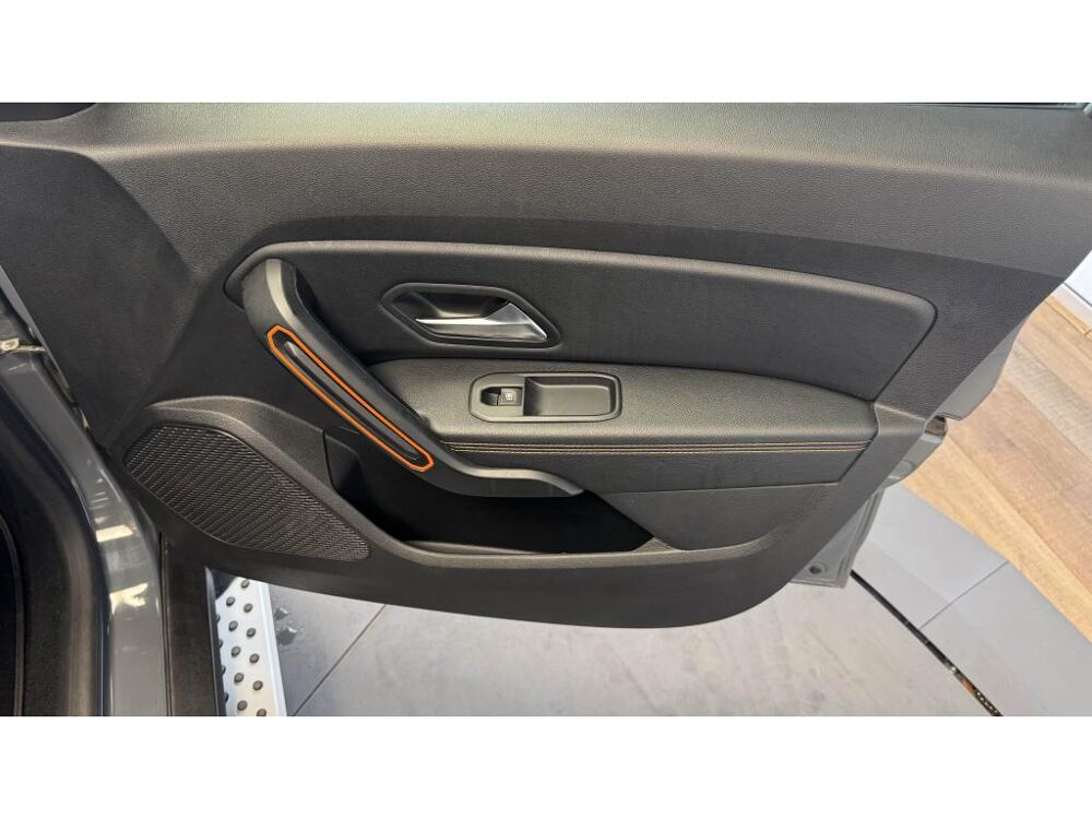 Duster 1.3 TCe 130 Extreme - CarPlay - Entretien Complet Dacia - 2022 occasion 60740 Saint-Maximin