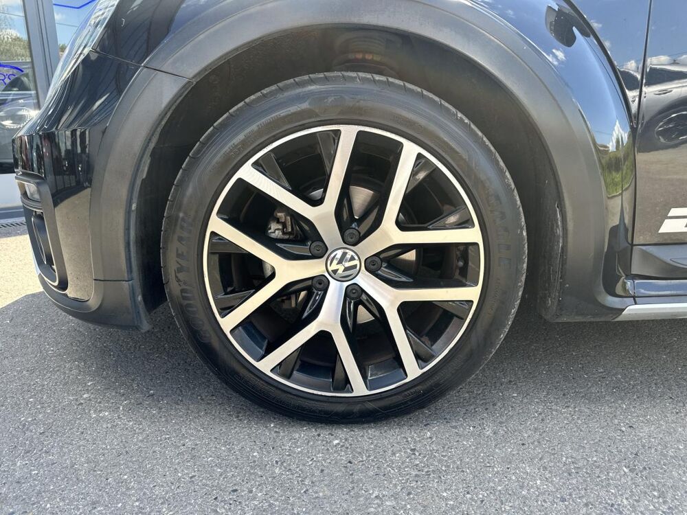 COCCINELLE II Coccinelle Cabriolet 1.2 16V TSI BlueMotion - 105 COCCINELLE 2017 occasion 33450 Montussan