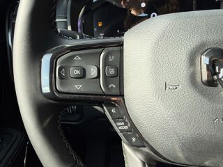 RAM 1500 CREW LIMITED NIGHT EDITION BOX HAYON MULTI V8 5,7L 2026 occasion 91830 Le Coudray-Montceaux