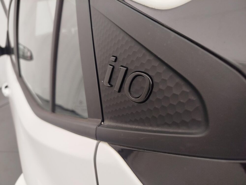 i10 1.0 ECO III BERLINE Intuitive PHASE 1 Garantie 12 Mois 1 &egrave;re 2021 occasion 33130 B&egrave;gles