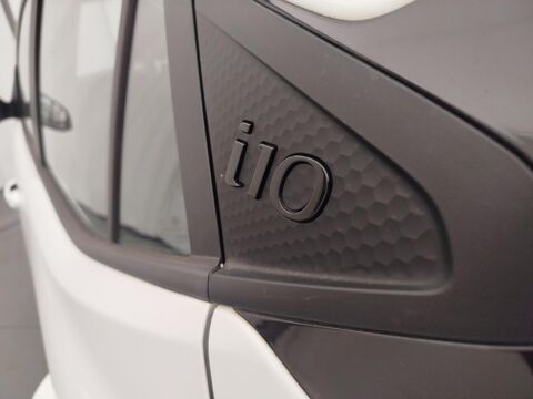 i10 1.0 ECO III BERLINE Intuitive PHASE 1 Garantie 12 Mois 1 &egrave;re 2021 occasion 33130 B&egrave;gles