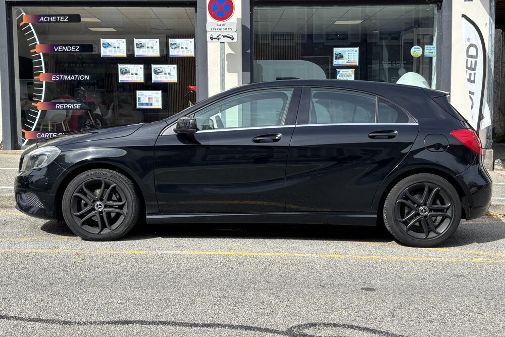 Classe A Mercedes-Benz A 180 D BVA - CarPlay - Cam&eacute;ra de recul 2013 occasion 78760 Jouars-Pontchartrain