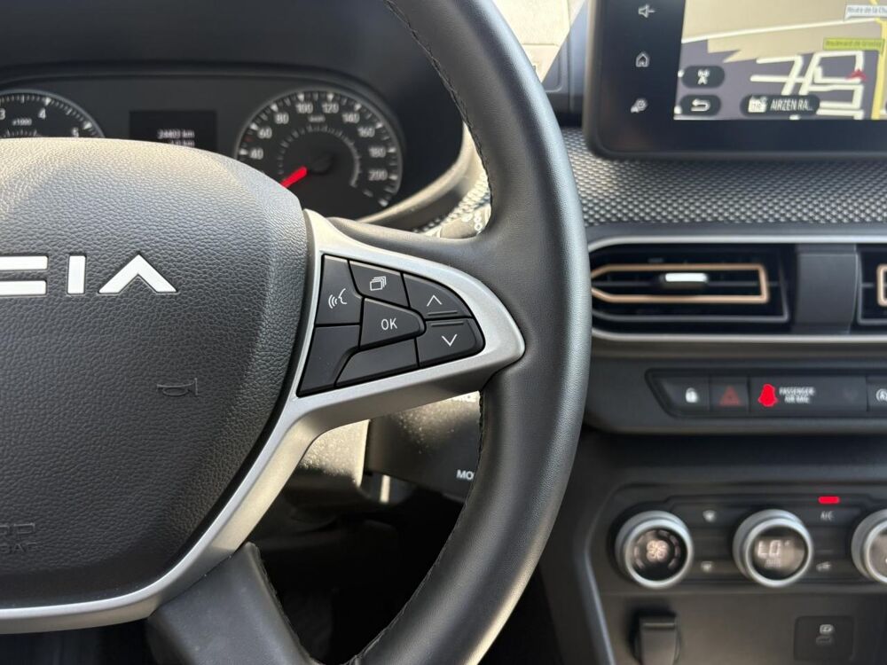 Sandero STEPWAY TCE 90 Expression avec Cam&eacute;ra, GPS et Climatisation 2025 occasion 35300 Foug&egrave;res