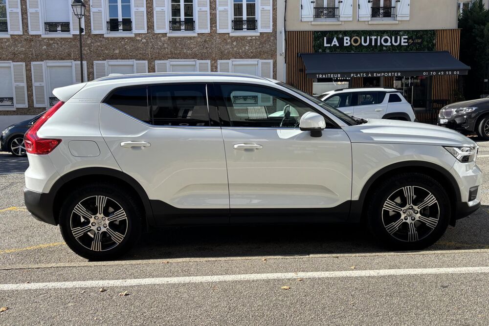 XC40 Volvo T4 190ch Inscription Luxe - BVA - Toit Ouvrant - Entre 2019 occasion 78760 Jouars-Pontchartrain