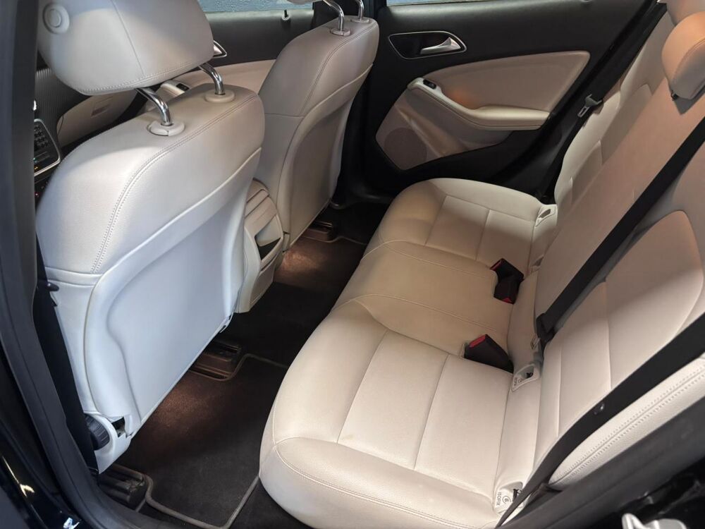 Classe GLA 200 CDI BV 7G-DCT BM X156 Intuition - GARANTIE 6 MOIS MINIM 2014 occasion 33700 M&eacute;rignac