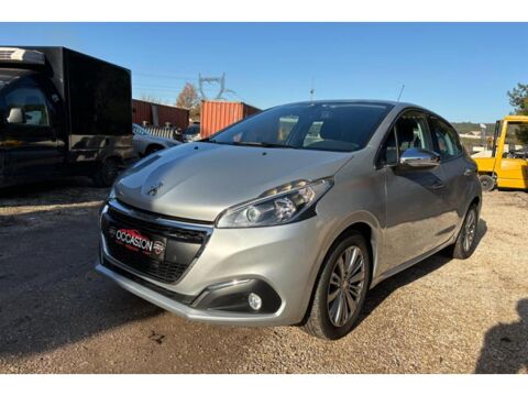 Peugeot 208 1.2i Pure Tech 12V S&S - 110 BERLINE Allure PHASE 2 2016 occasion Bouc-Bel-Air 13320