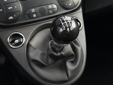 500 Hybrid 70 avec Toit pano, Apple Car Play et Jantes alu 15\' 2024 occasion 35300 Foug&egrave;res