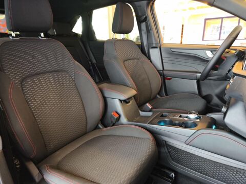 Kuga 2.5 DURATEC 150CH FHEV ST-LINE I-AWD 4X2 POWERSHIFT BVA - GA 2025 occasion 16000 Angoul&ecirc;me