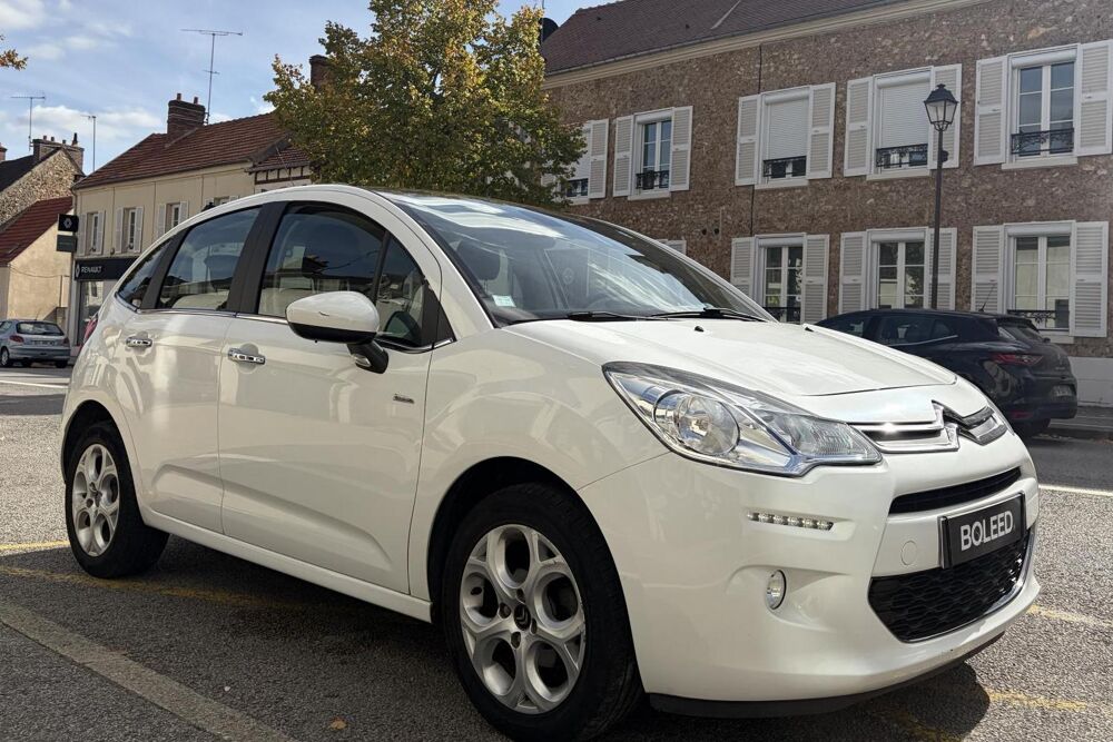 C3 1.2 VTI - 82 Exclusive - COURROIE FAITE - CLIMATISATION - 1E 2016 occasion 78760 Jouars-Pontchartrain