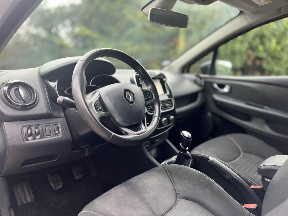 Clio 1.2 TCE 120ch - CLIM - BLUETOOTH - REGULATEUR 2017 occasion 13760 Saint-Cannat