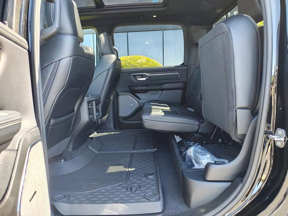 RAM 1500 CREW CAB REBEL AIR 2025 occasion 91830 Le Coudray-Montceaux