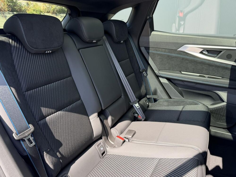 Austral E-Tech Full Hybrid 200 Esprit Alpine avec Toit pano et Harma 2025 occasion 35300 Foug&egrave;res