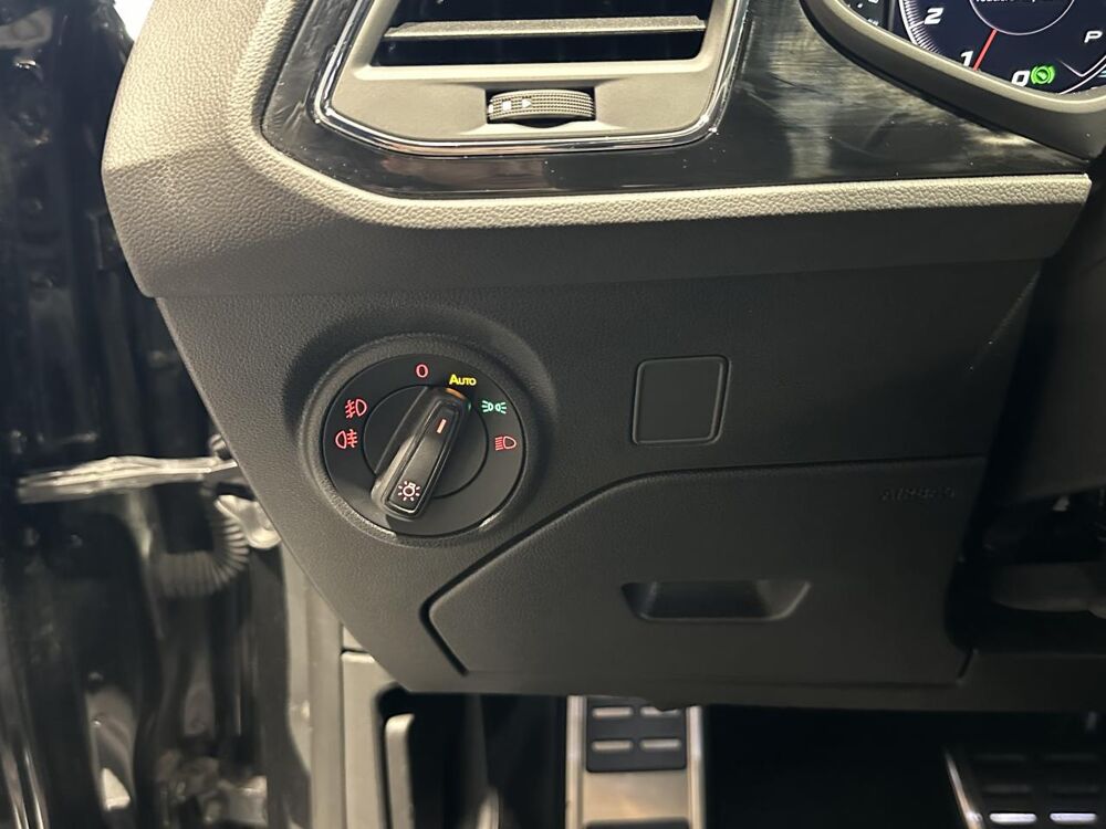 Leon 2.0 TSI 290 DSG 7 Cupra 300 - Attelage - Cam&eacute;ra 2019 occasion 25300 Pontarlier