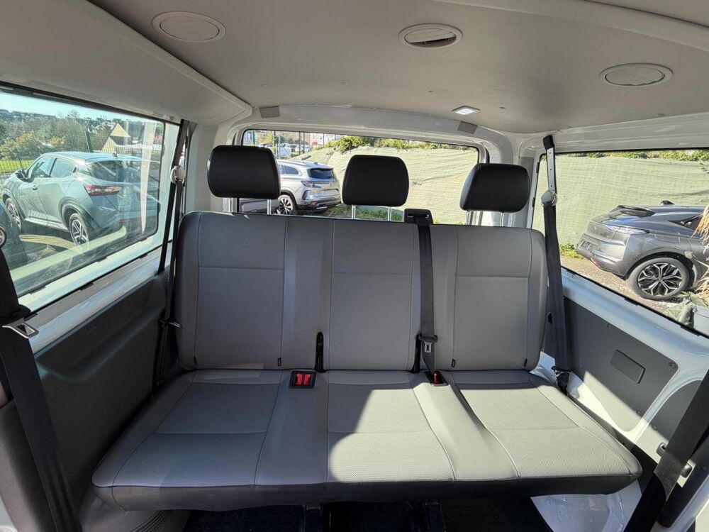 Transporter T6 MINIBUS 8 Places 2.0 TDI 110 Business Line 2020 occasion 35300 Foug&egrave;res