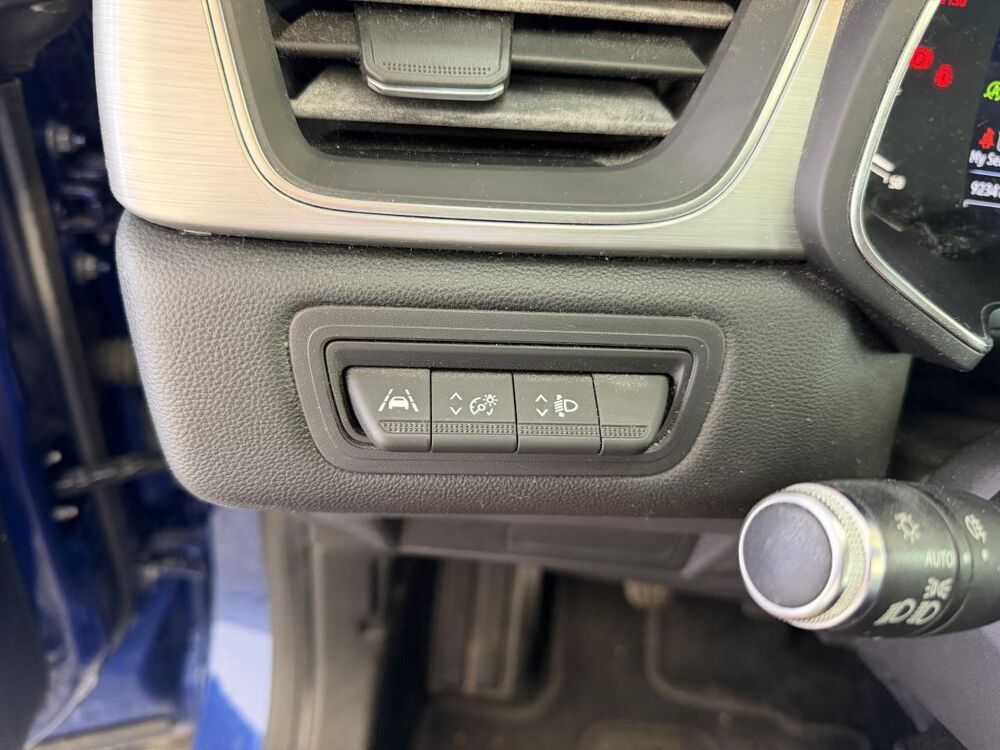 Captur 1.5 BLUEDCI 115CH INTENS GARANTIE 12 MOIS 2020 occasion 16000 Angoul&ecirc;me