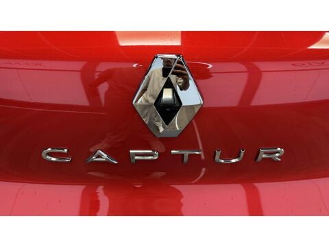 Captur 1.6 E-Tech 145 - Camera 360 - Volant Chauffant - Entretien 2024 occasion 60740 Saint-Maximin