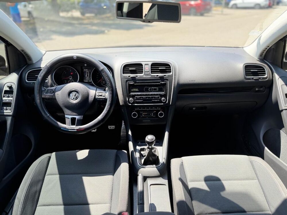 Golf CONFORTLINE 1.6 TDI 105CH - RADARS - REGULATEUR - BLUETOOTH 2012 occasion 13760 Saint-Cannat