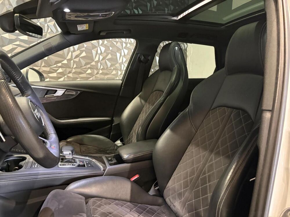 RS4 Avant Quattro 2.9 V6 TFSI - BVA Tiptronic AVANT 2018 BREAK . 2018 occasion 78680 &Eacute;p&ocirc;ne