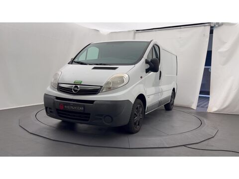 Annonce voiture Opel Vivaro 8490 €