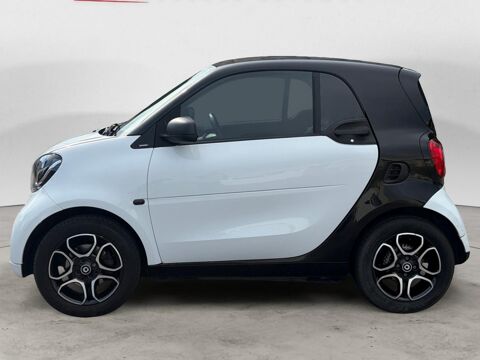 ForTwo Smart Coupe 1.0i - 71 S&S - BV Twinamic COUPE II 2014 Passi 2017 occasion 13400 Aubagne