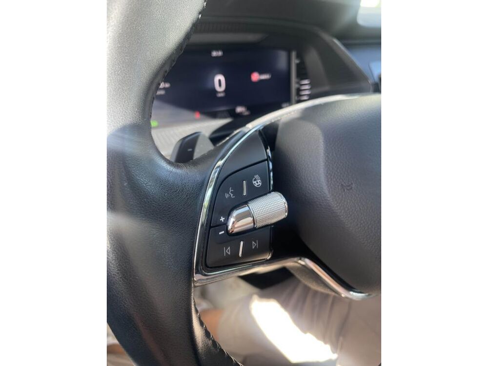 Octavia OCTAVIA IV COMBI BUSINESS 2.0 TDI 150ch DSG 2023 occasion 44700 Orvault