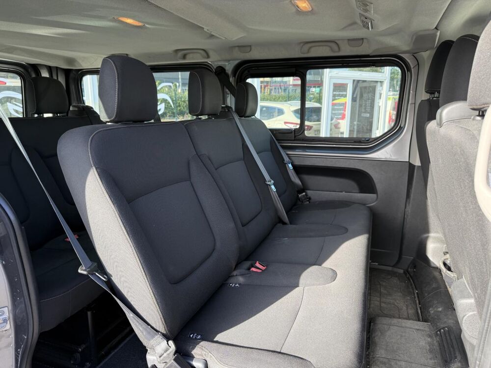 Trafic COMBI L2 1.6 dCi 125 ENERGY ZEN 9 PLACES 2016 occasion 49070 Beaucouz&eacute;