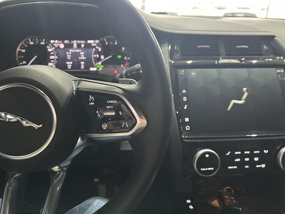 E-PACE P300e - PHEV - BVA - Stop/Start - AWD R-Dynamic Black Editi 2022 occasion 47200 Saint-Pardoux-du-Breuil