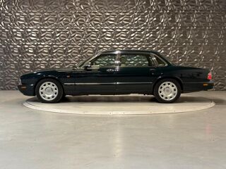 Daimler 4.0i V8 Suraliment&eacute; - BVA 1997 Super 2003 occasion 78680 &Eacute;p&ocirc;ne