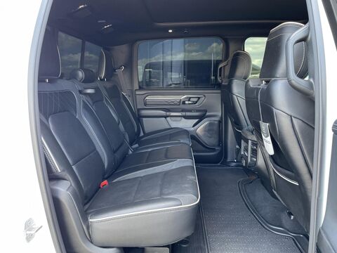 RAM 1500 CREW LIMITED NIGHT EDITION BOX HAYON MULTI 2025 occasion 91830 Le Coudray-Montceaux