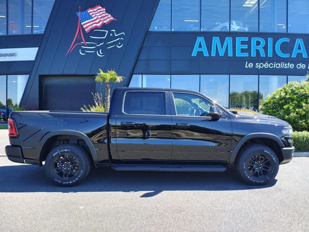 RAM 1500 CREW CAB REBEL AIR HAYON MULTI V8 2026 occasion 91830 Le Coudray-Montceaux
