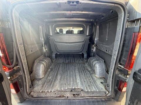 Trafic L1H1 1200 Kg 1.6 dCi - 120 III CABINE APPROFONDIE Fourgon C 2016 occasion 19100 Brive-la-Gaillarde