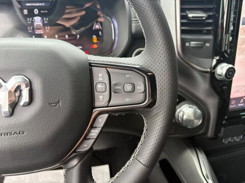 RAM 1500 CREW CAB SPORT BLACK PACKAGE 2025 2025 occasion 91830 Le Coudray-Montceaux