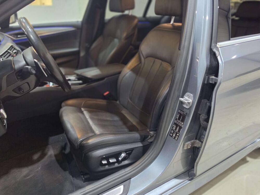S&eacute;rie 5 530d xDrive - BVA Sport Steptronic BERLINE G30 F90 M Sport 2017 occasion 13760 Saint-Cannat