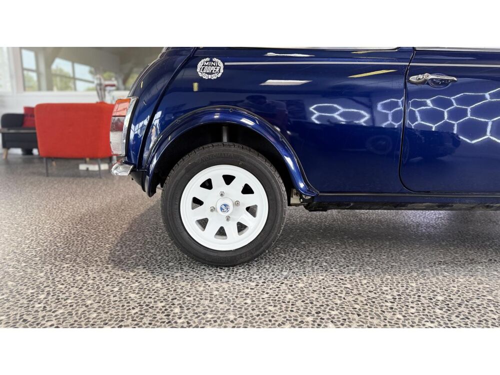 Mini 1.0 BERLINE Mayfair 1987 occasion 16000 Angoul&ecirc;me
