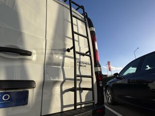 Trafic L2H1 1300 Kg 1.6 dCi 125 Grand Confort CARPLAY GALLERIE 2018 occasion 49070 Beaucouz&eacute;