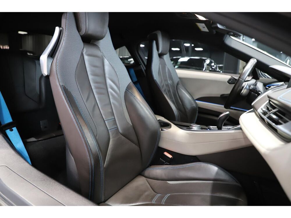 i8 Pure Impulse 2015 occasion 06550 La Roquette-sur-Siagne