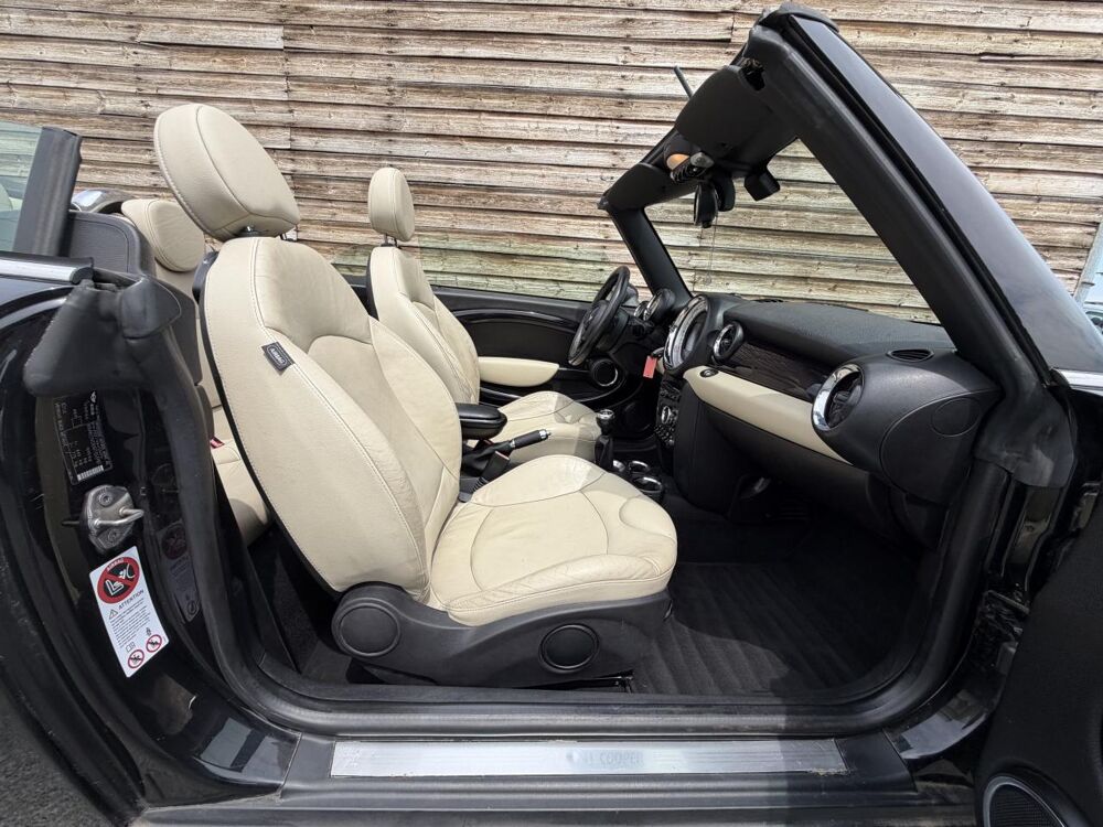 Cooper D Cabriolet 1.6i - 122 R57 LCI CABRIOLET Cooper PHASE 2 2011 occasion 19100 Brive-la-Gaillarde