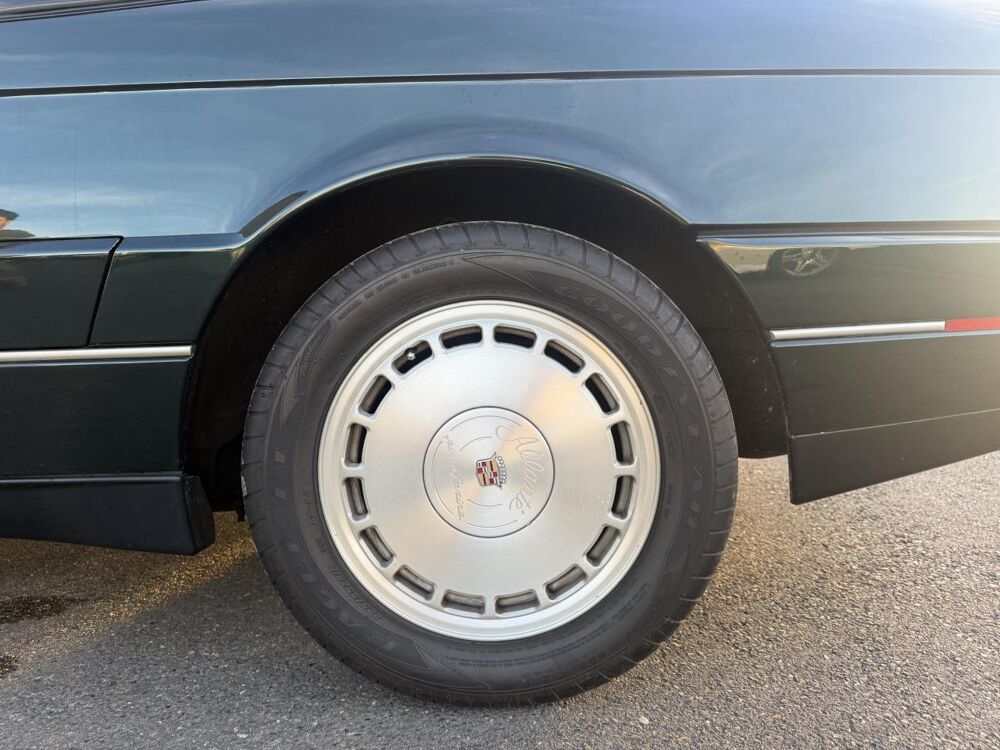 Fleetwood ALLANTE 1993 occasion 33450 Montussan