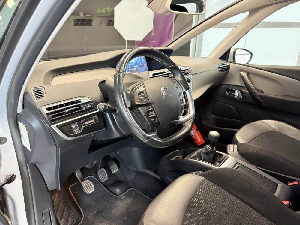C4 Picasso 2.0 BlueHDi 150 - 2015 - 7 places - Attelage - Camera - Sieg 2015 occasion 60740 Saint-Maximin