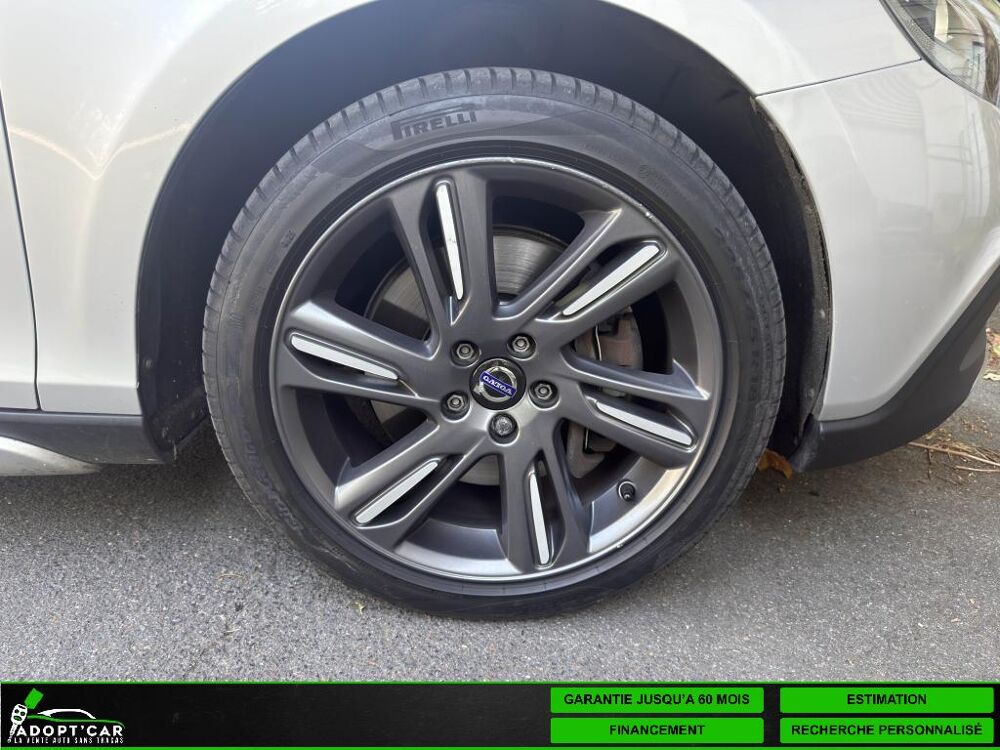V40 Cross Country D3 - 150 - BVA Geartronic CROSS COUNTRY Summu 2016 occasion 77185 Lognes