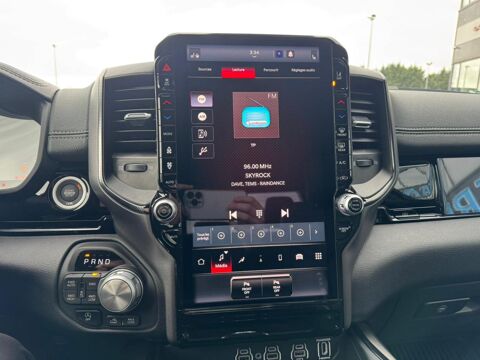 RAM 1500 CREW CAB REBEL 2025 occasion 91830 Le Coudray-Montceaux