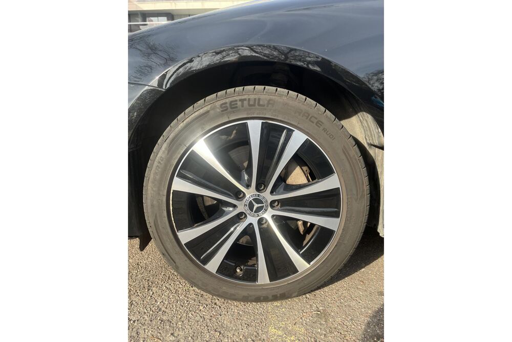 Classe E E 300 hybride - eq power - 4Matic - affichage tete haute - 2021 occasion 78760 Jouars-Pontchartrain