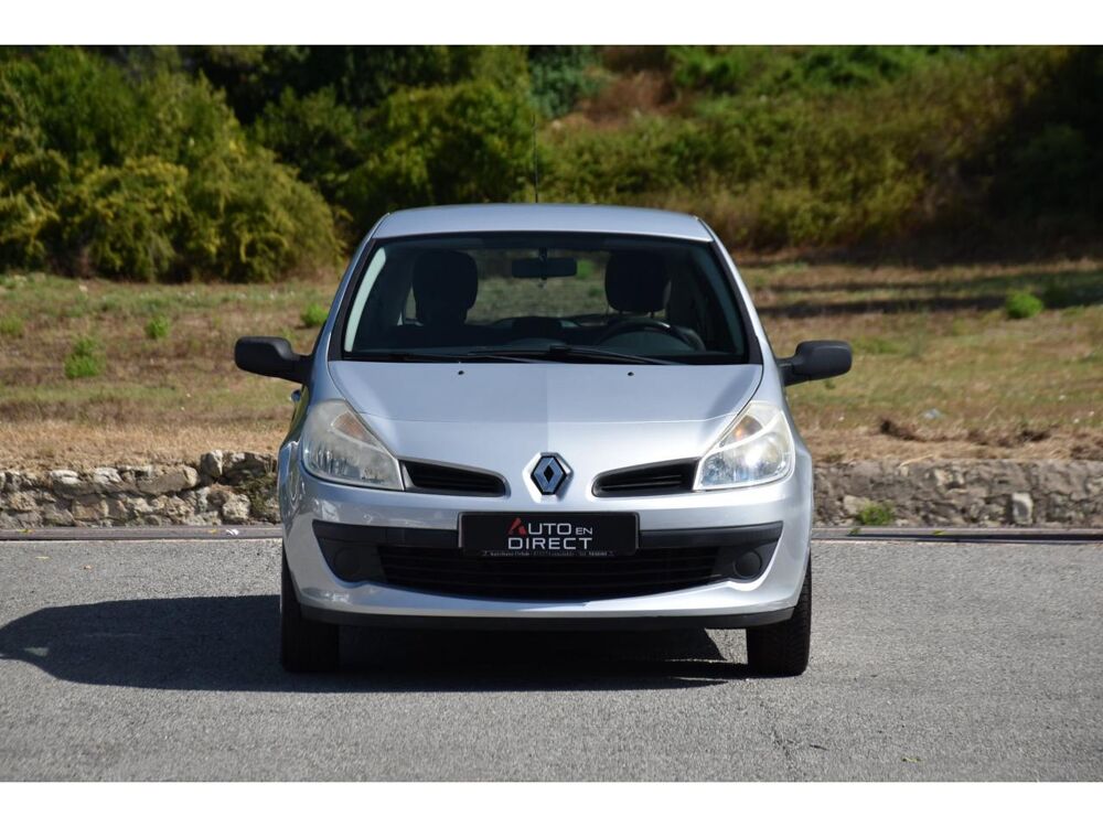 Clio 1.2i 16V - 75 III 2007 occasion 06250 Mougins