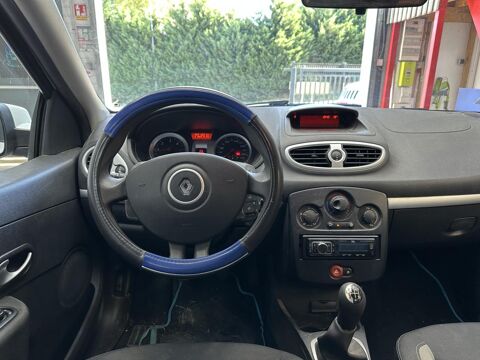 Clio 1.5 DCI 85 EXPRESSION CLIM 2010 occasion 33370 Artigues-pr&egrave;s-Bordeaux