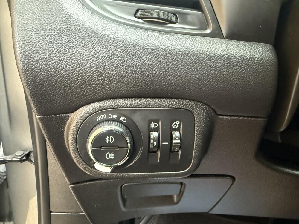 Zafira 2.0 CDTI BlueInjection - 170 - BVA - 7places C TOURER MONOS 2017 occasion 19100 Brive-la-Gaillarde