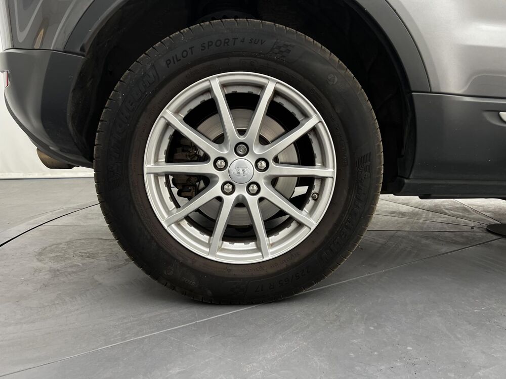 Range Rover Evoque 2.0 TD4 - 150 ch - Bo&icirc;te automatique - SE Dynamic - Garantie 2015 occasion 33130 B&egrave;gles