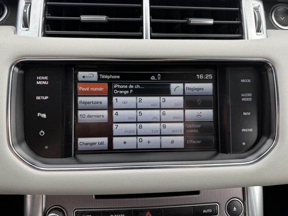 Range Rover 3.0 V6 HSE DYNAMIC - ATTELAGE - VIDANGE BVA - DISTRIBUTION 2015 occasion 49070 Beaucouz&eacute;