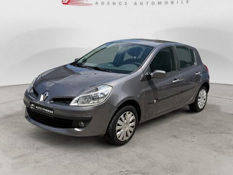 Renault clio 3 1.5 dCi - 70 (1er main/DISTRI OK)