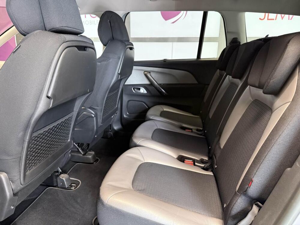 C4 Picasso 2.0 BlueHDi 150 - 2015 - 7 places - Attelage - Camera - Sieg 2015 occasion 60740 Saint-Maximin
